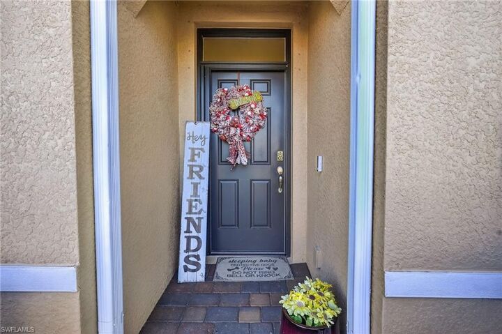 Property Photo:  3223 Birchin Ln  FL 33916 
