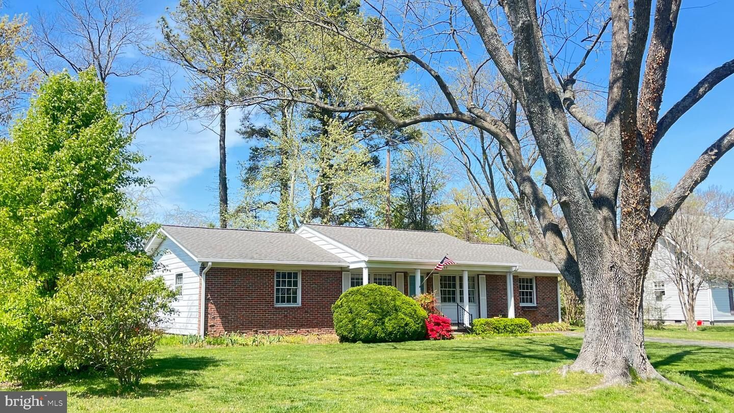 Property Photo: 2203 Hambrooks Boulevard MD 21613