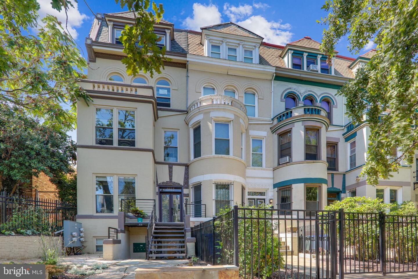 Property Photo:  2812 13th Street NW 1  DC 20009 