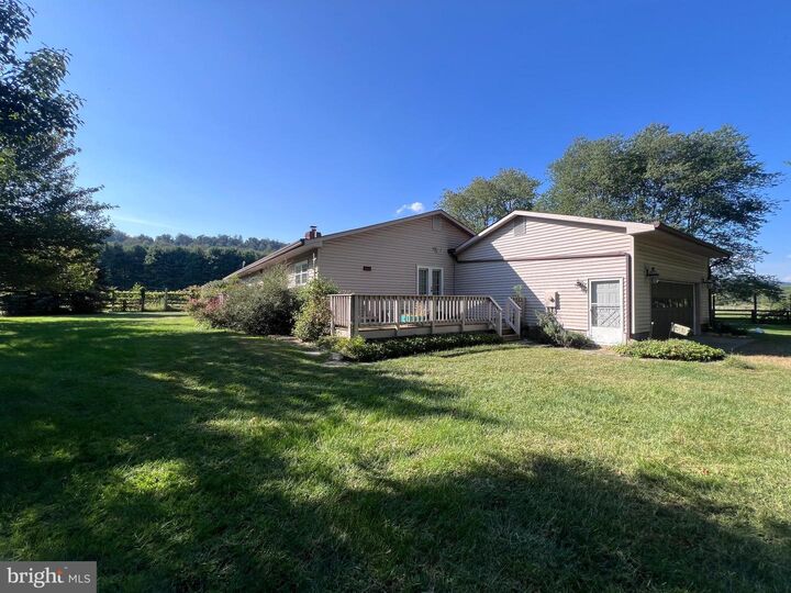 Property Photo:  16120 Mountain Ridge Lane  VA 20132 