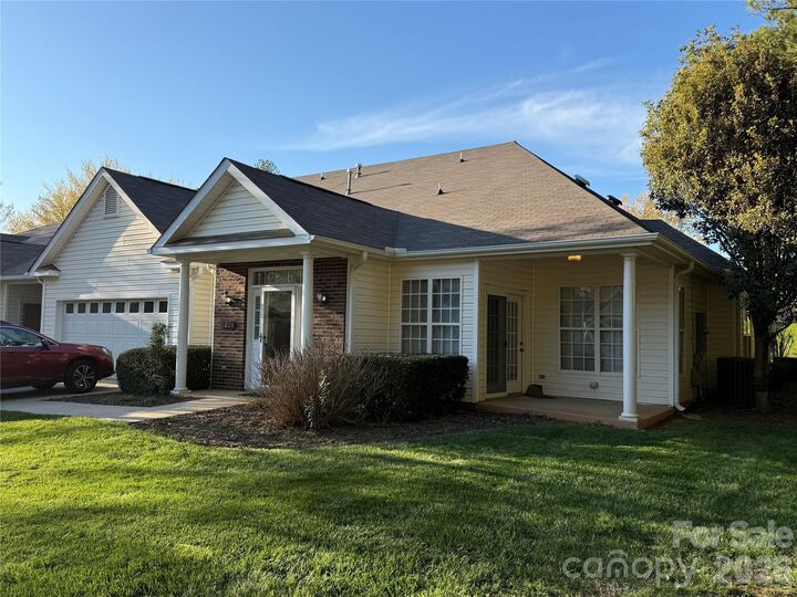 Property Photo:  6204 Half Dome Drive  NC 28269 