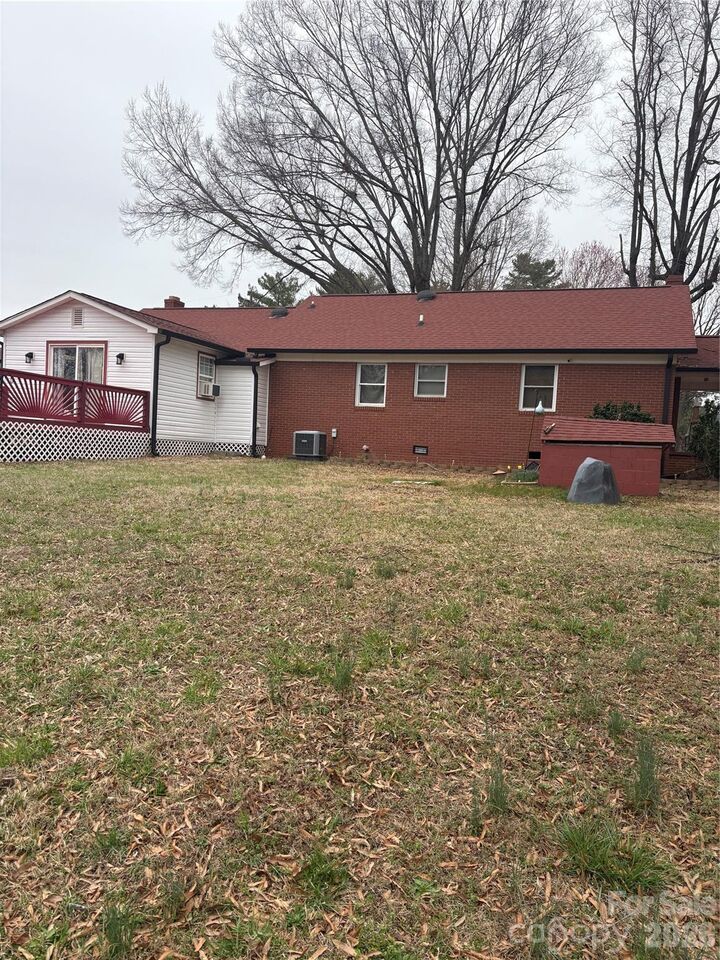 Property Photo:  137 Foursquare Road  NC 28115 