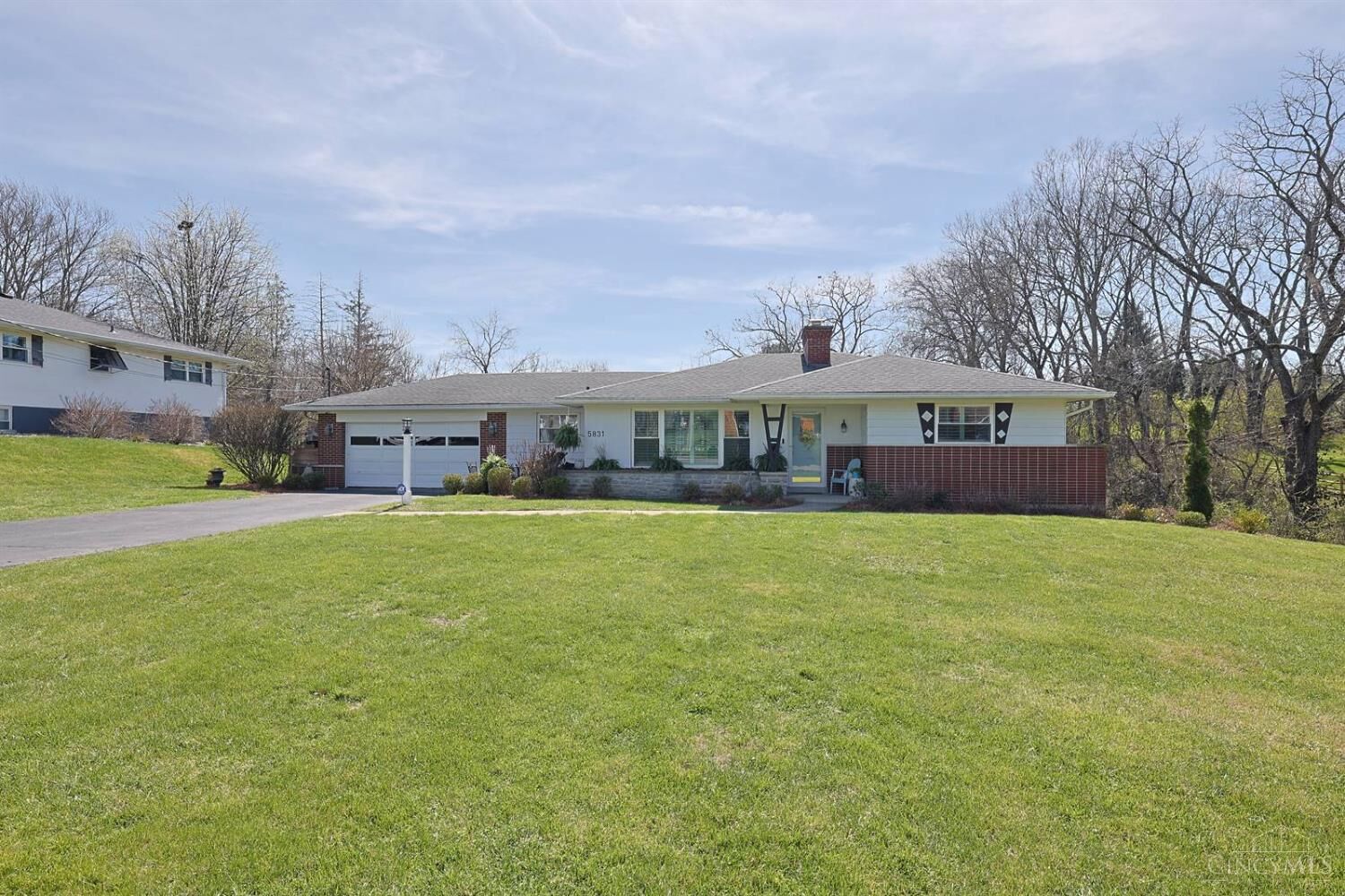 Property Photo:  5831 Belleview Avenue  OH 45242 