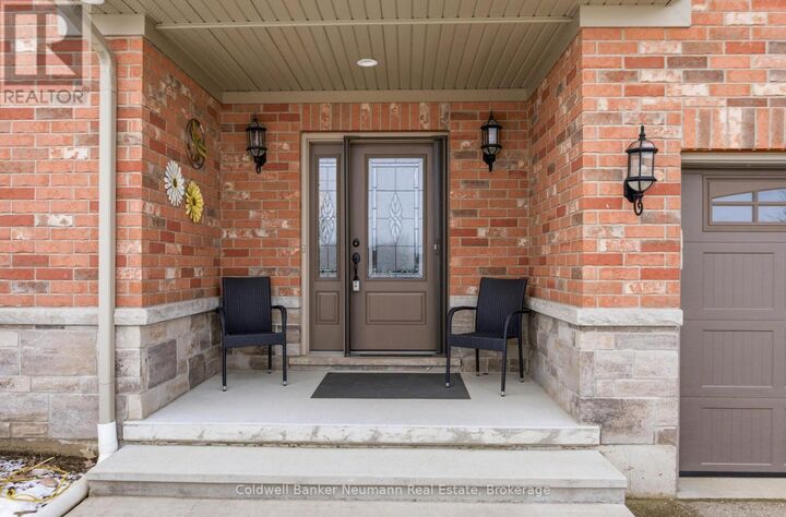 Photo de la propriété:  12 Brown Street South  ON N0G 1M0 
