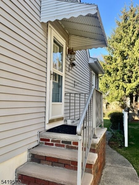 Property Photo:  689 Linden Ave  NJ 07657 