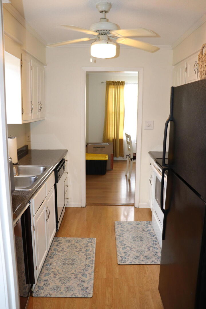 Property Photo:  2900 Lincoln #8  MS 39402 