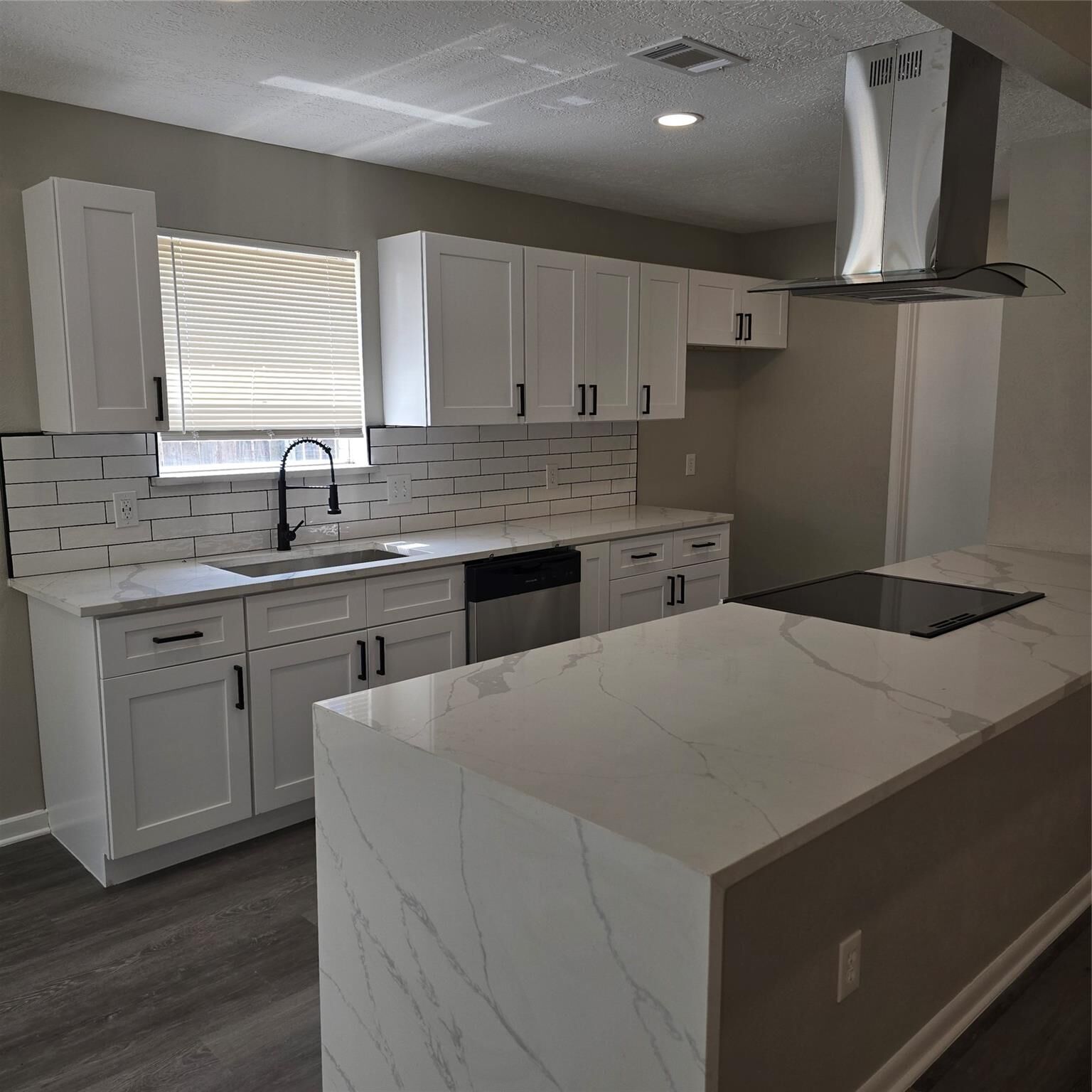 Property Photo:  13327 Lake Breeze Lane  TX 77318 