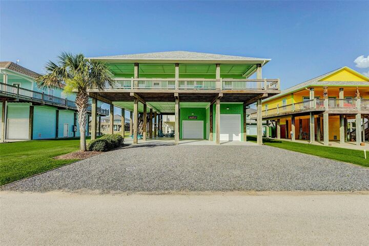 Property Photo: 951 Kenlyn Drive TX 77650