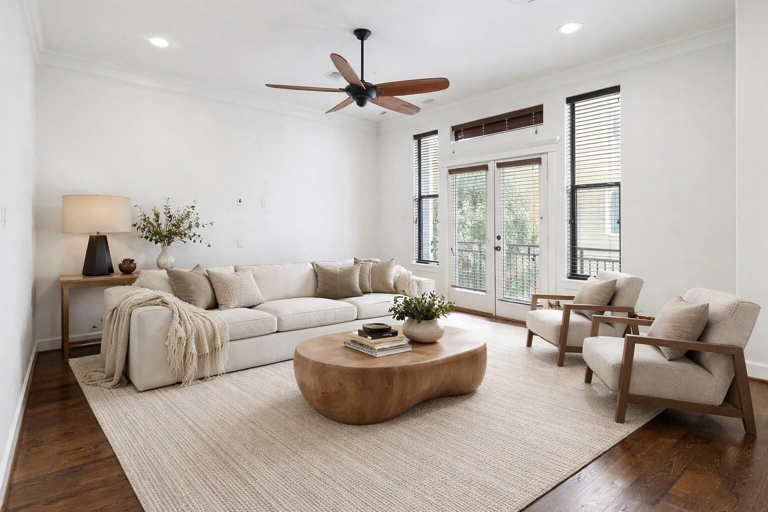 Property Photo: 612 W 27th Street TX 77008