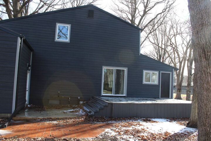 Property Photo:  205 Woodlyn Way  IA 50511 