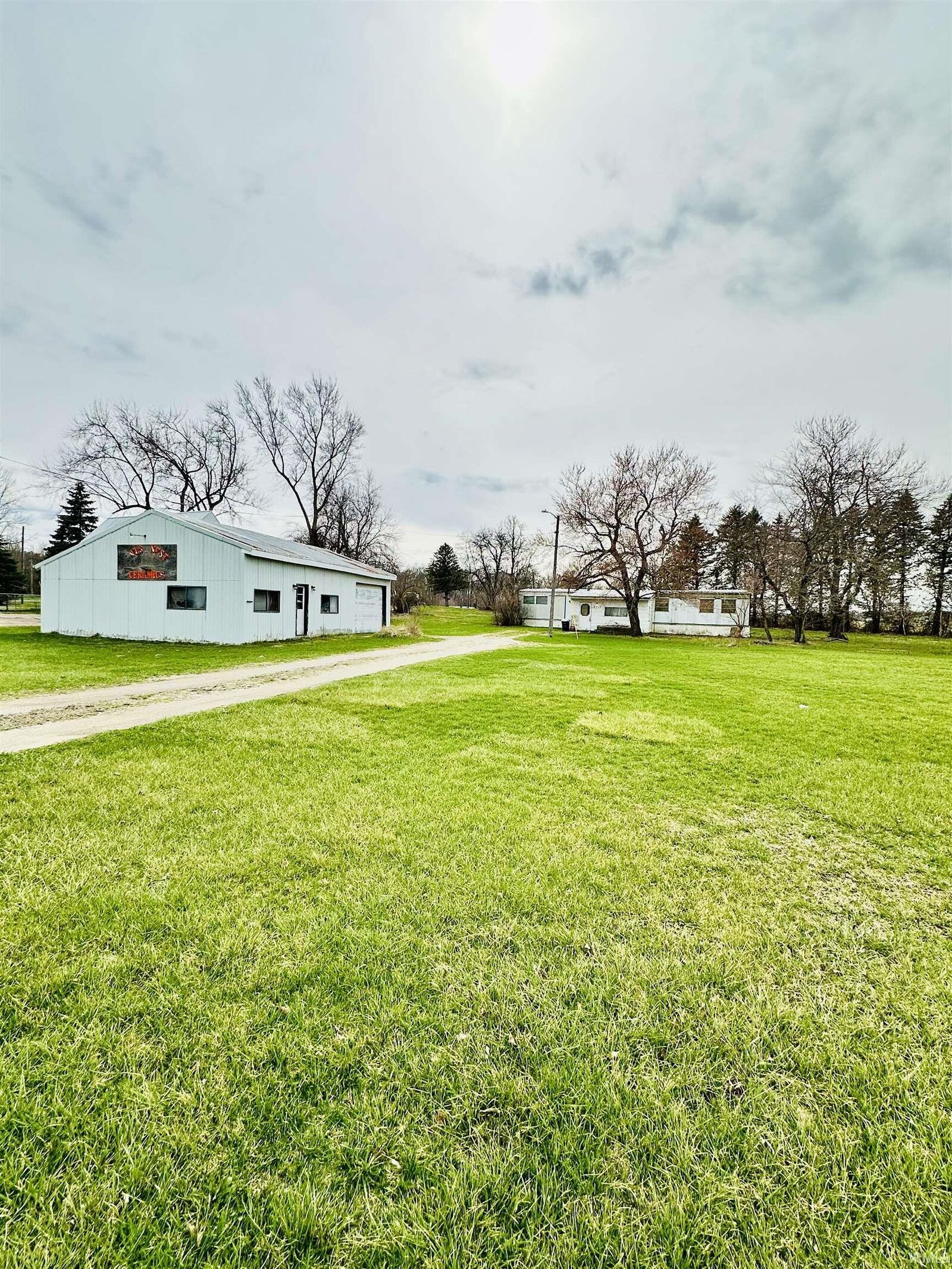 Property Photo: 4302 S US Highway 33 IN 46701-9630