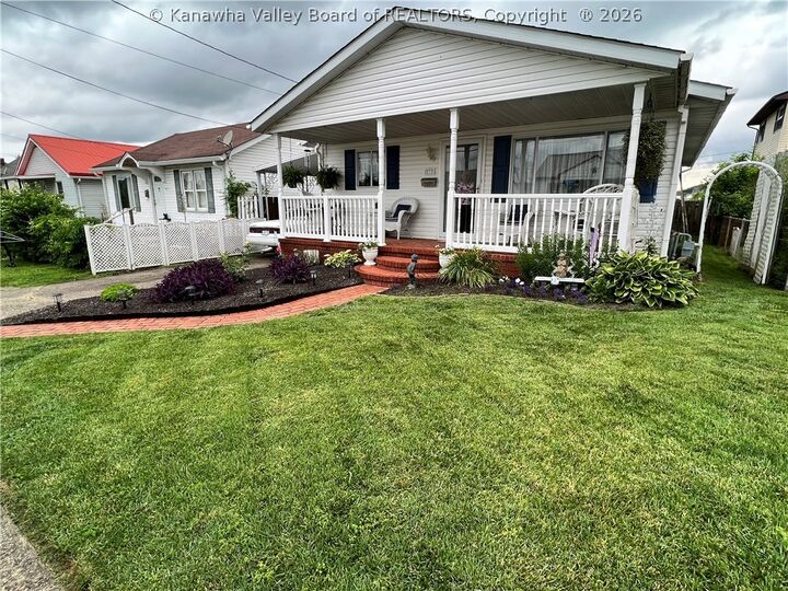 Property Photo:  919 9th Street  WV 25143 