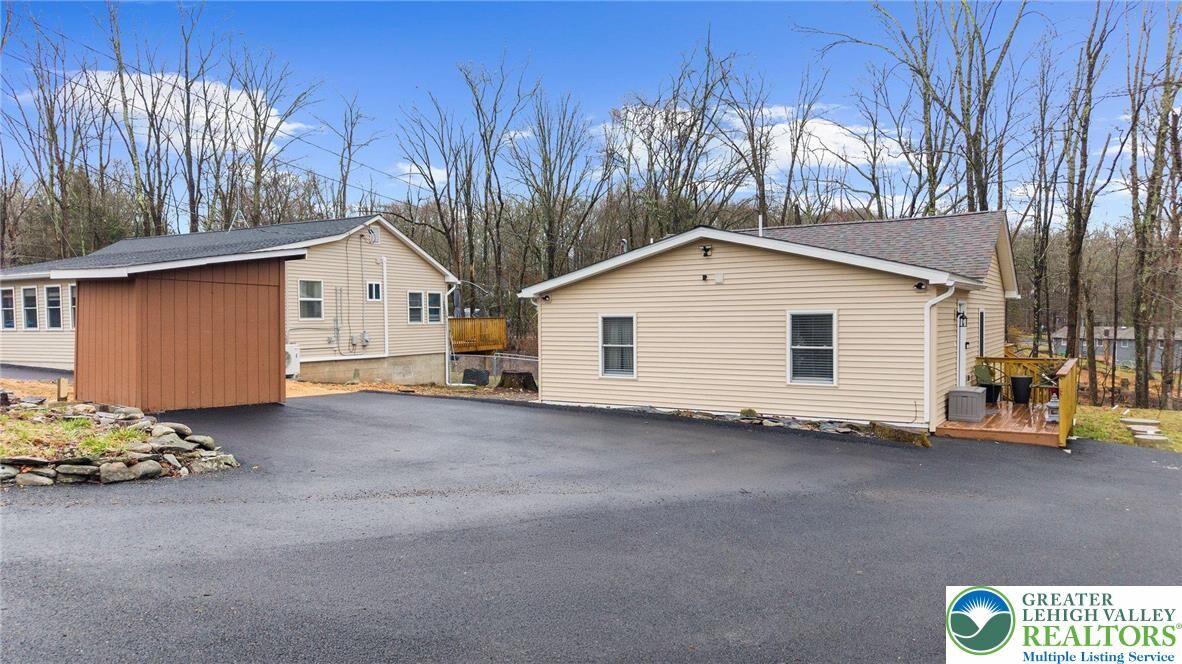 Property Photo:  126 Evergreen Drive  PA 18324 