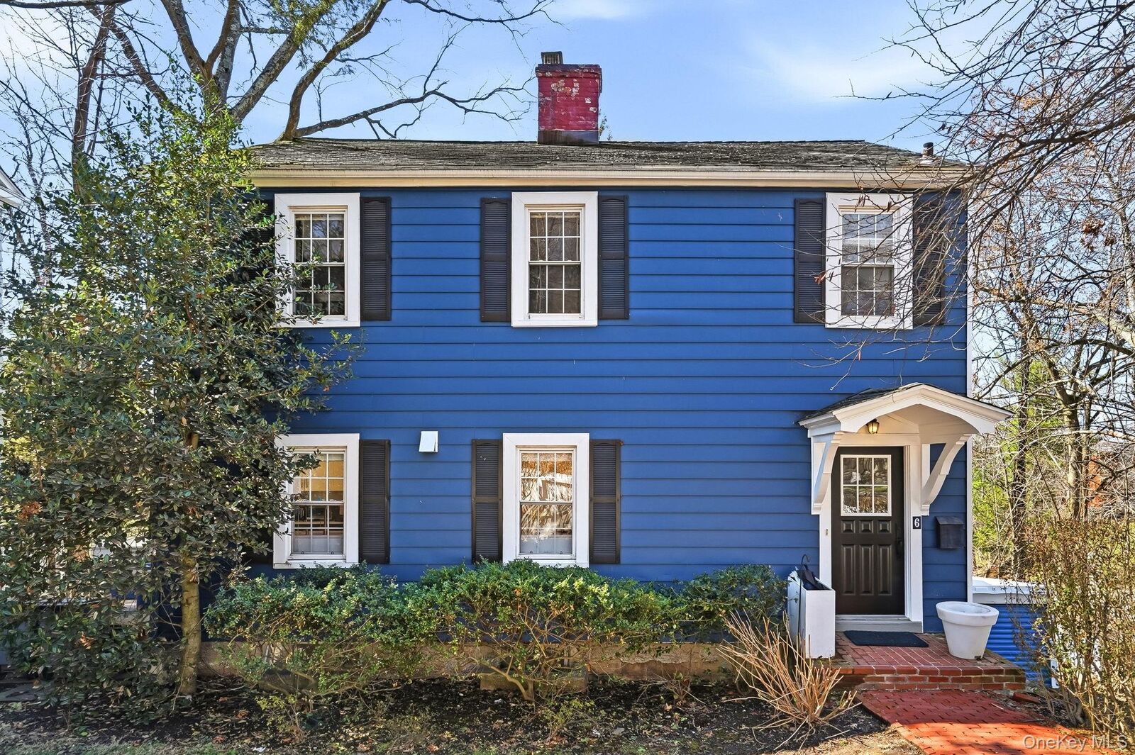 Property Photo:  6 Circle Drive  NY 10706 