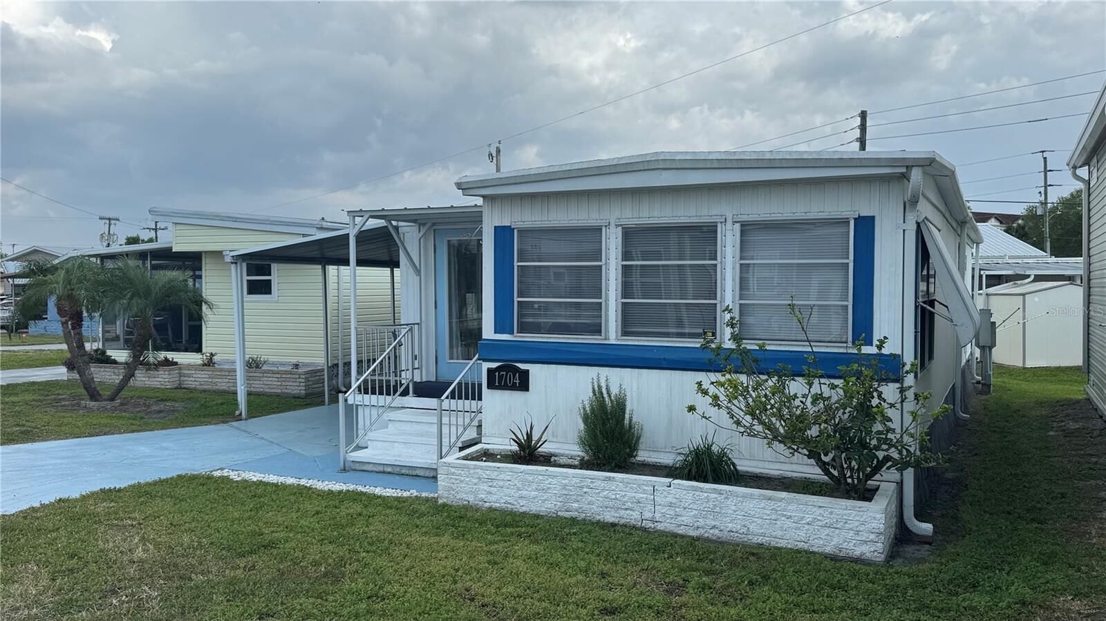 Property Photo:  1704 Pennsylvania Avenue  FL 34207 