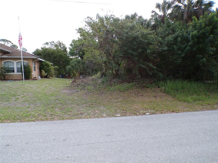 Property Photo:  164 Ferdon Circle  FL 33954 