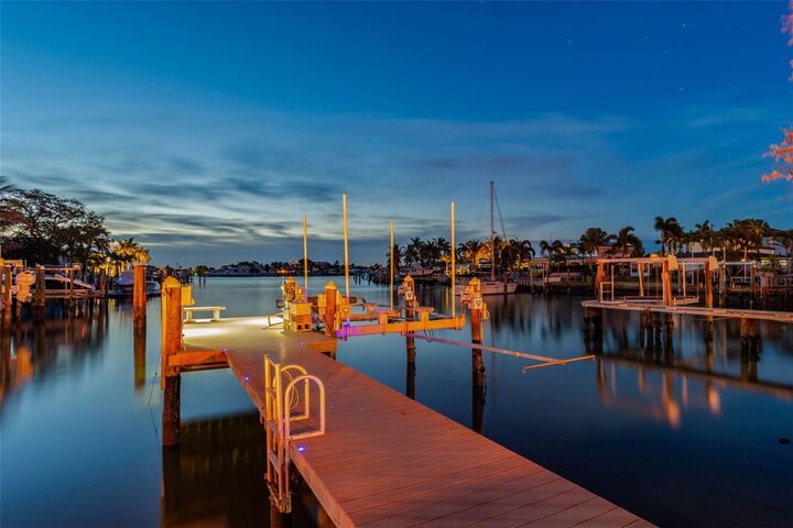 Property Photo:  10127 Paradise Boulevard  FL 33706 