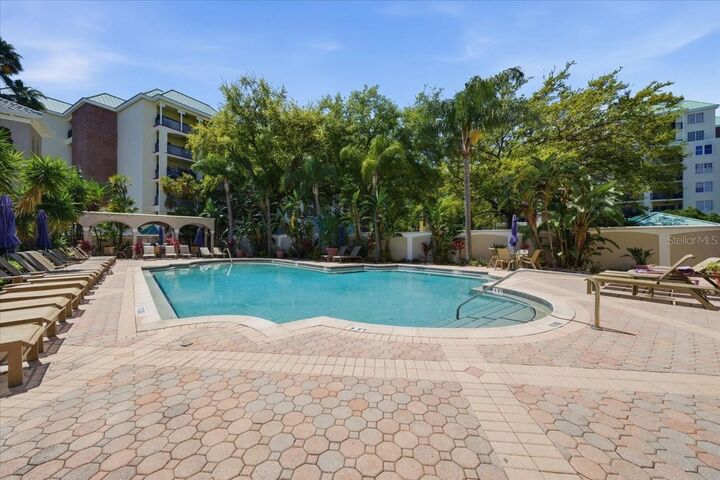 Property Photo: 501 Knights Run Avenue 1320 FL 33602