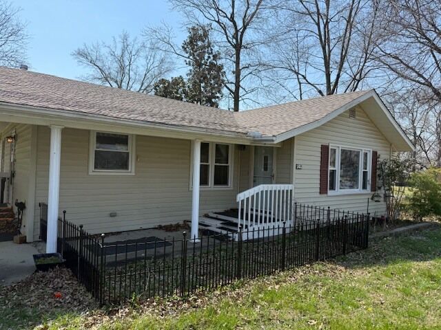 Property Photo:  302 Ward Street  IL 62933 