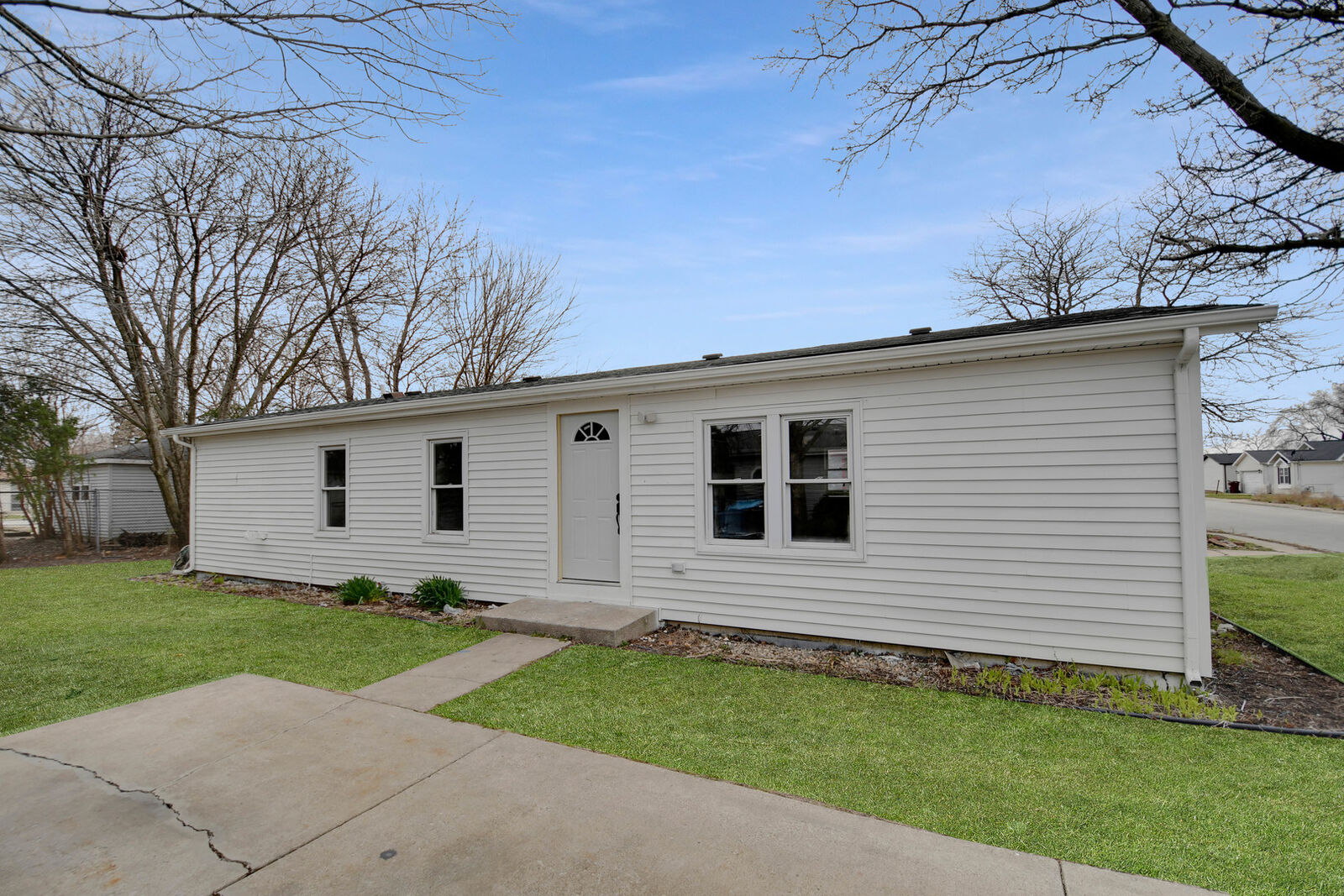 Property Photo:  2258 Rush Street  IL 60411 