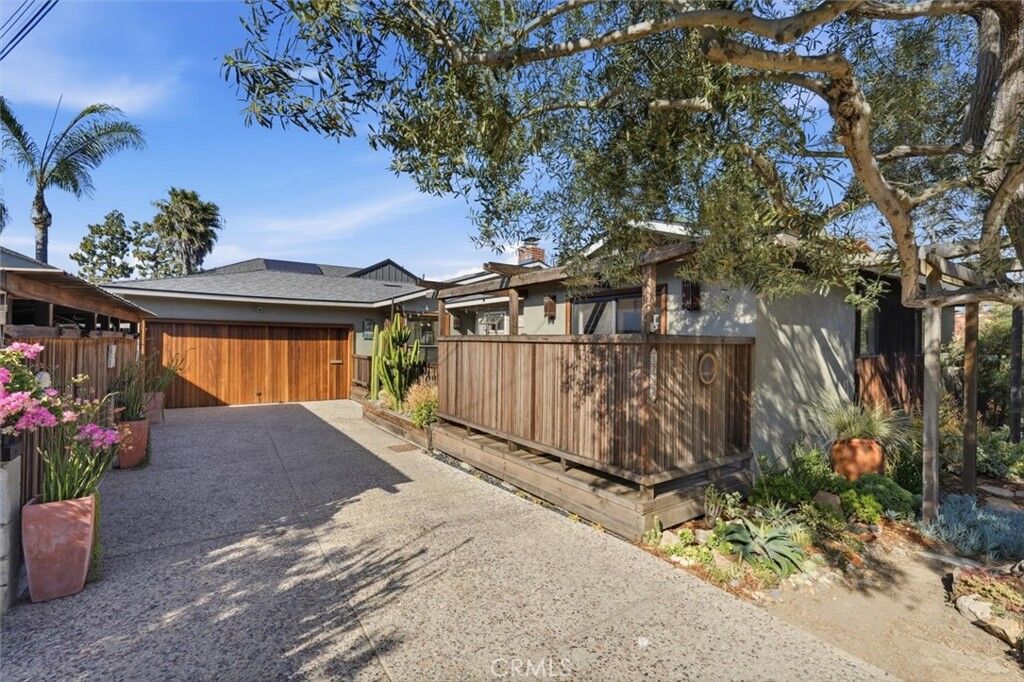 Property Photo:  1703 Circle Drive  CA 90277 