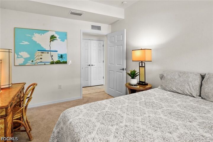 Property Photo: 12043 Hawthorn Lake Drive 102 FL 33913