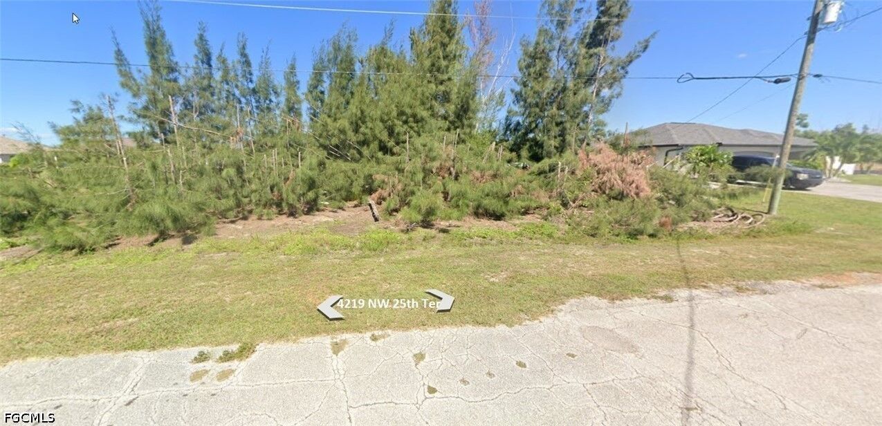 Property Photo:  4219 NW 25th Terrace  FL 33993 