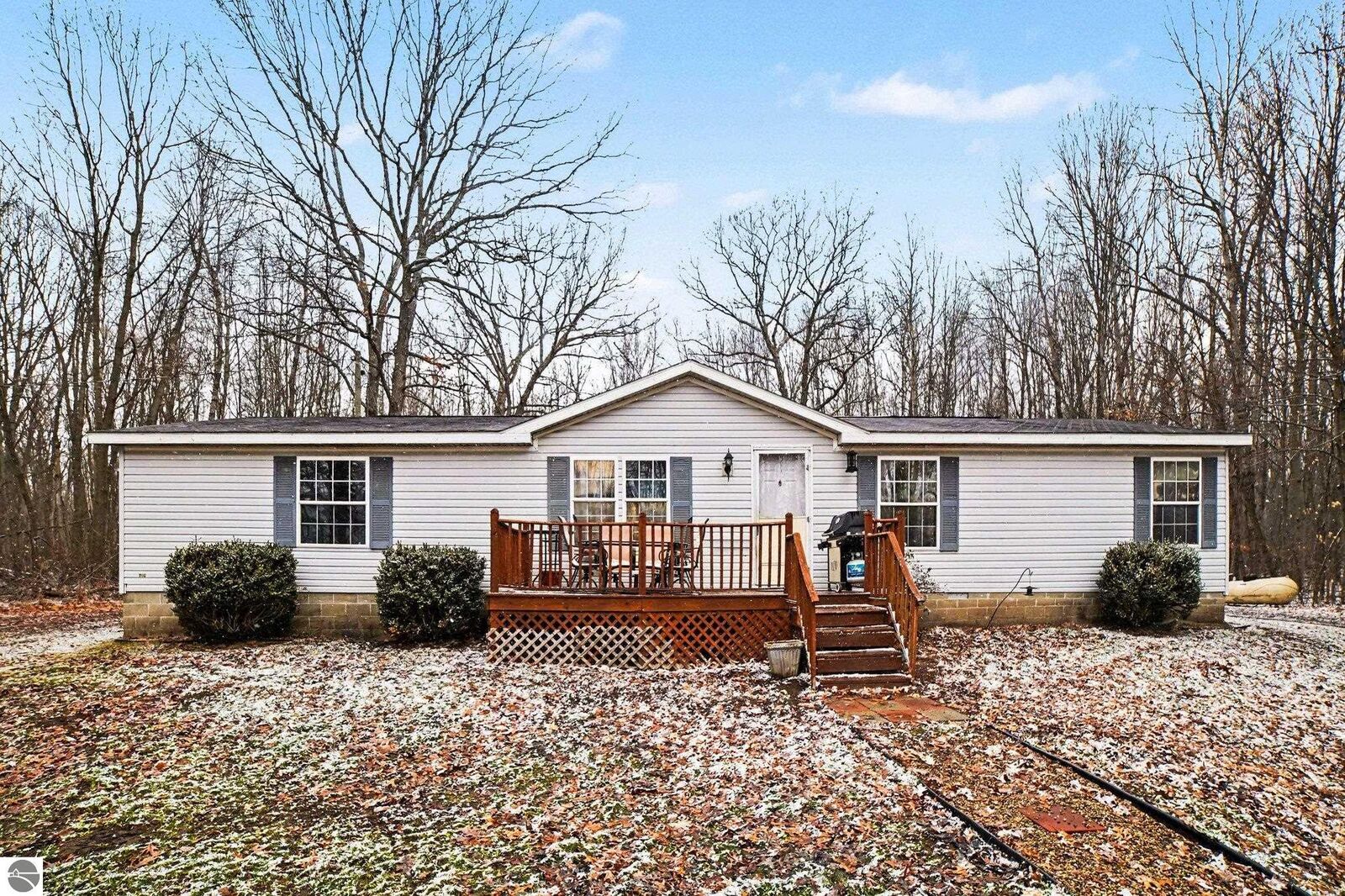 Property Photo:  6125 Tamarack Road  MI 48891 
