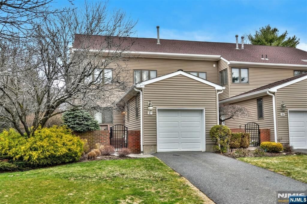 Property Photo: 37 Niagara Drive 37 NJ 07430