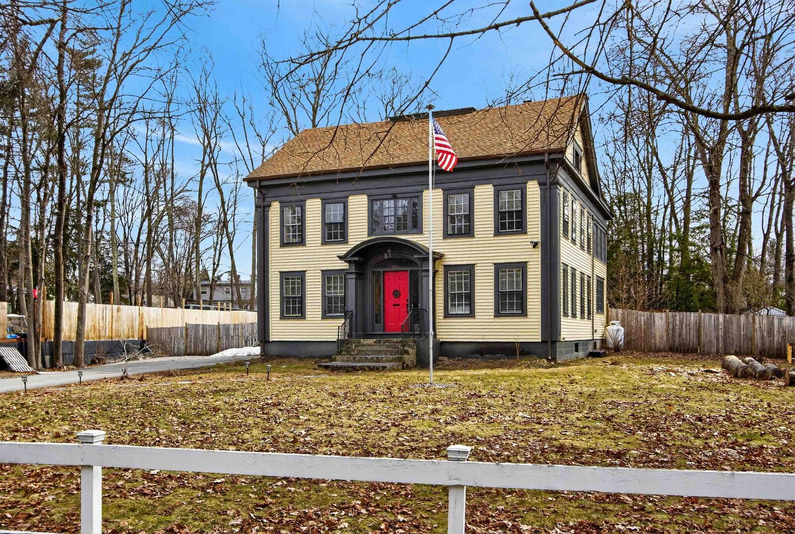 Property Photo:  5 Sonata Court  NH 03867 