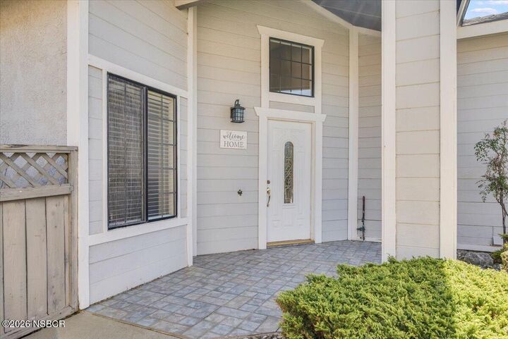 Property Photo:  933 Bellflower Lane  CA 93436 