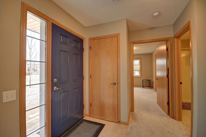 Property Photo:  529 Ford Street E  MN 55057 