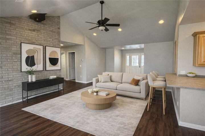 Property Photo:  77 Ingleborough Drive  AR 72715 