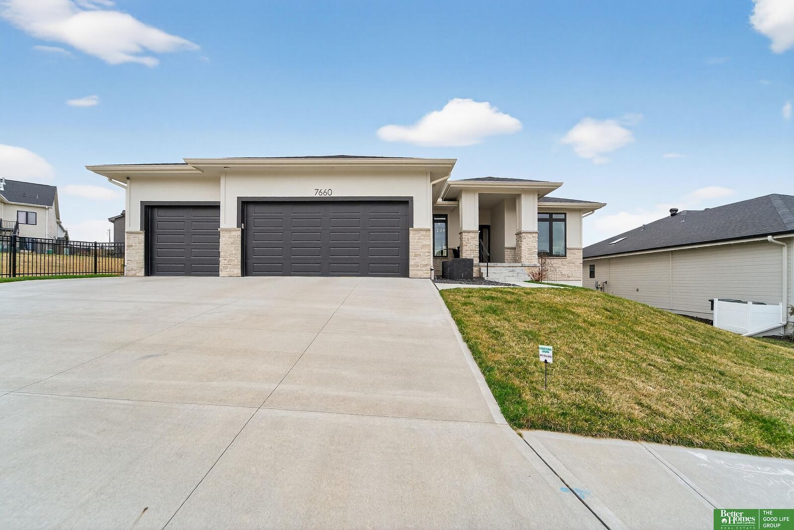 Property Photo: 7660 N 167 Street NE 68007