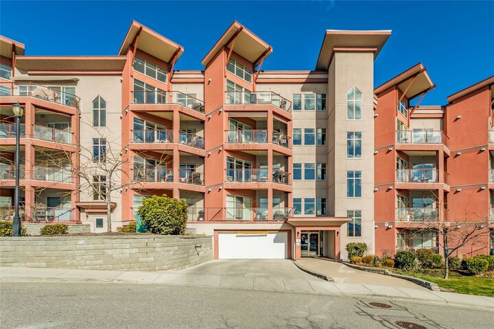 3205 Skyview Lane 407 — photo 1