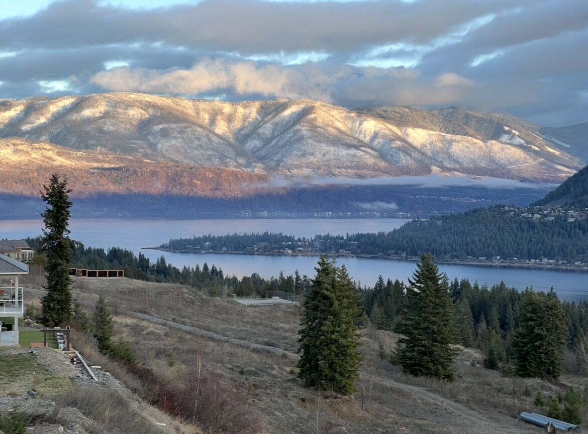 Property Photo: 2518 Highlands Drive BC V0E 1H0