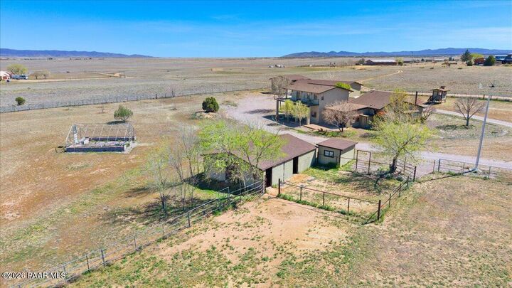 Property Photo:  1445 S Table Mountain Road  AZ 86323 