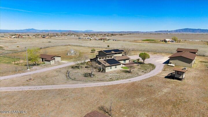 Property Photo:  1445 S Table Mountain Road  AZ 86323 