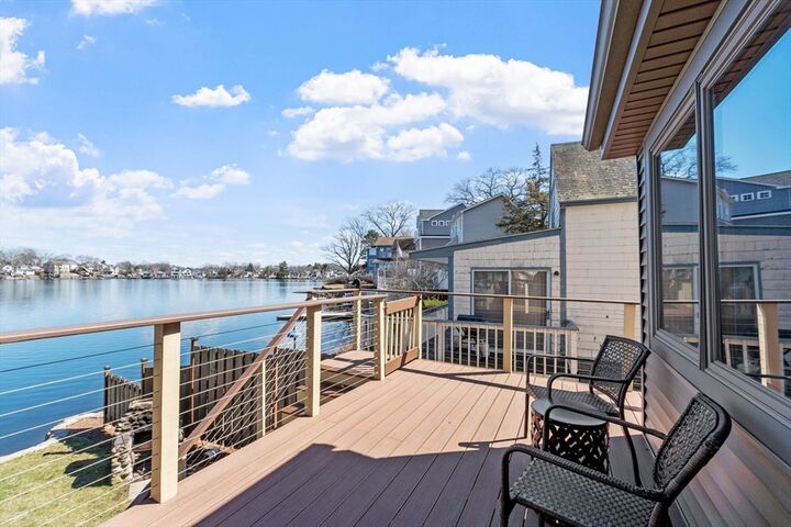 Property Photo: 469 Lake Ave MA 01604