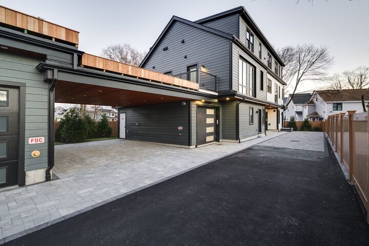 Property Photo:  290 Watertown Street 1  MA 02458 