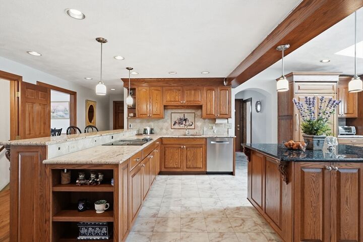 Property Photo:  37 Fairchild Dr  MA 01867 