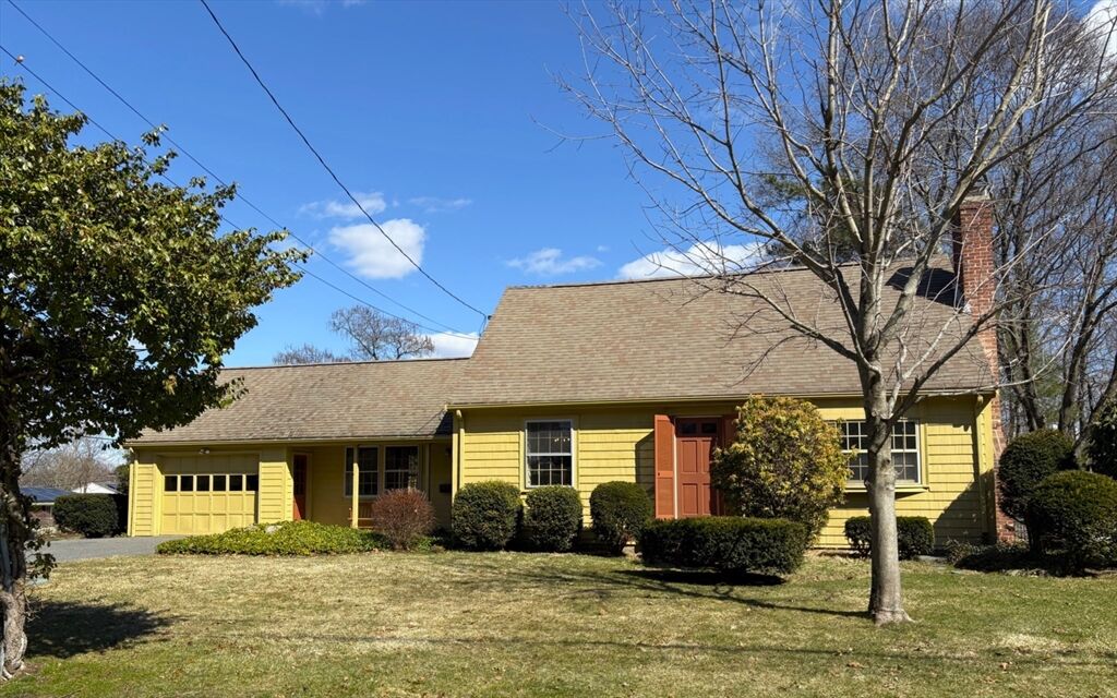 Property Photo:  107 Lockland Ave  MA 01701 