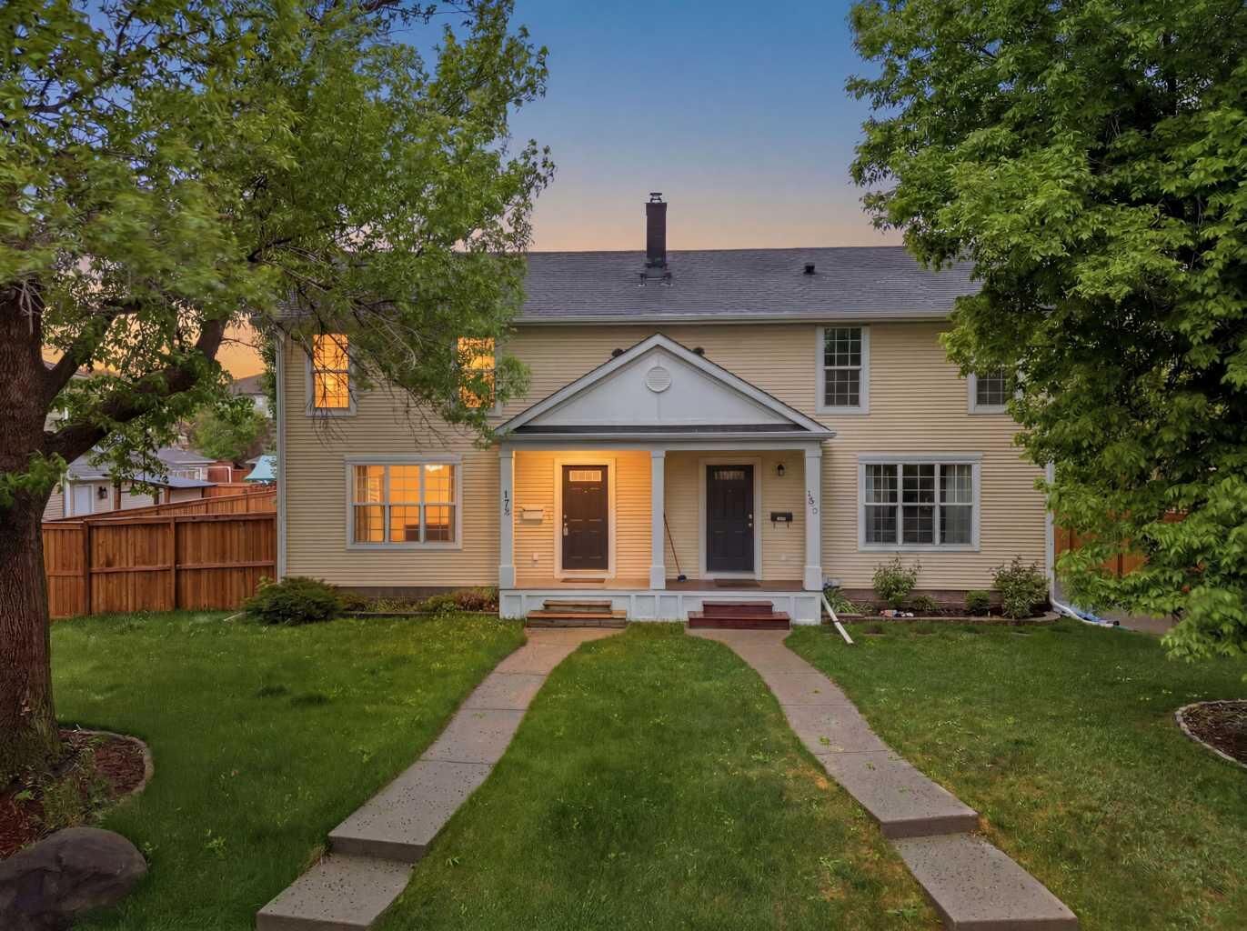 Property Photo: 172 Somme Manor SW AB T2T 6L5