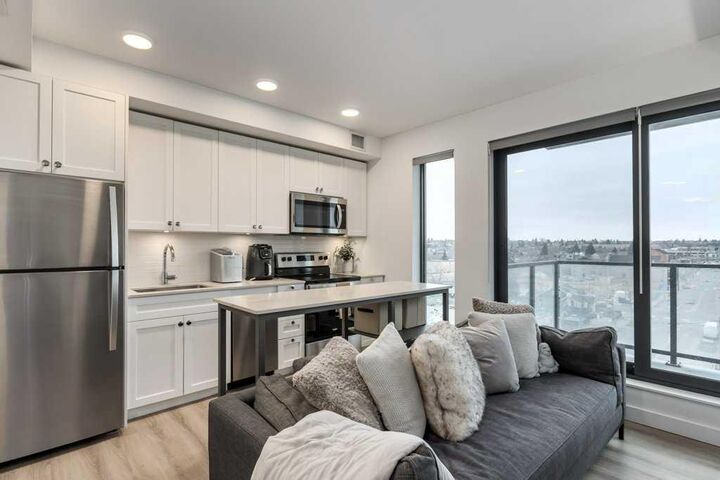 Property Photo: 123 4 Street NE 608 AB T2E 8K3