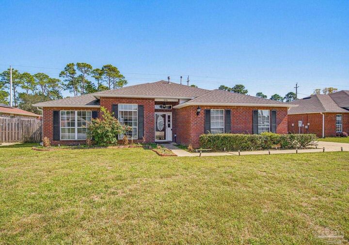 Property Photo: 676 Buoy Dr FL 32507