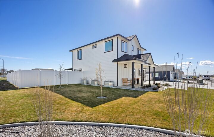Property Photo: 2376 Chelan Street WA 98823