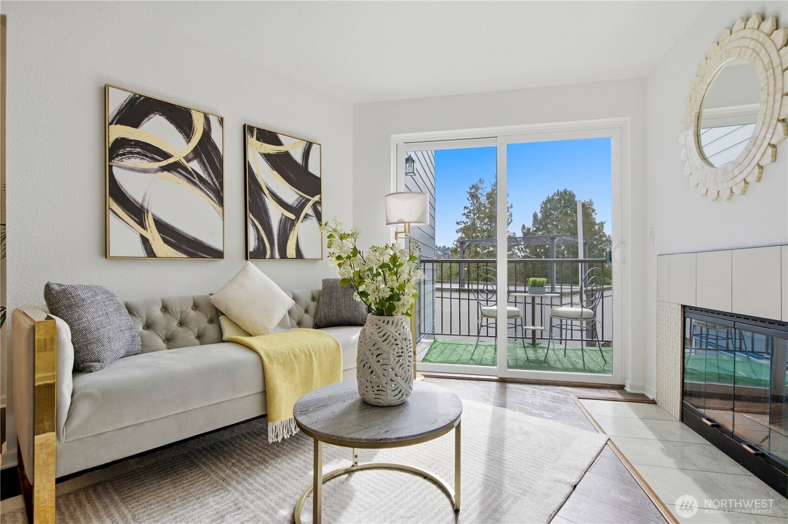 Property Photo:  3045  20th Avenue W 403  WA 98199 