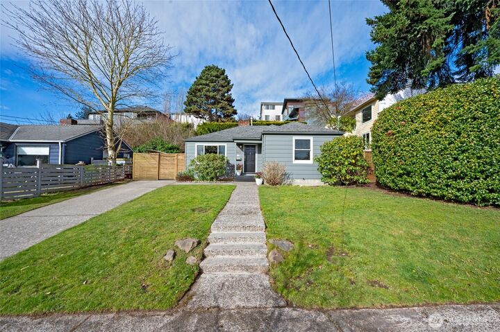 Property Photo:  2849  36th Avenue W  WA 98199 