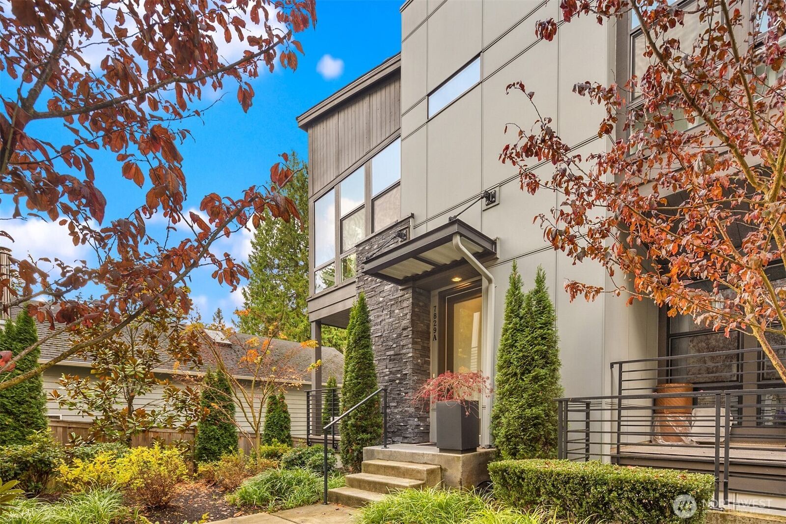 Property Photo:  7829 NE 121st Lane A  WA 98034 