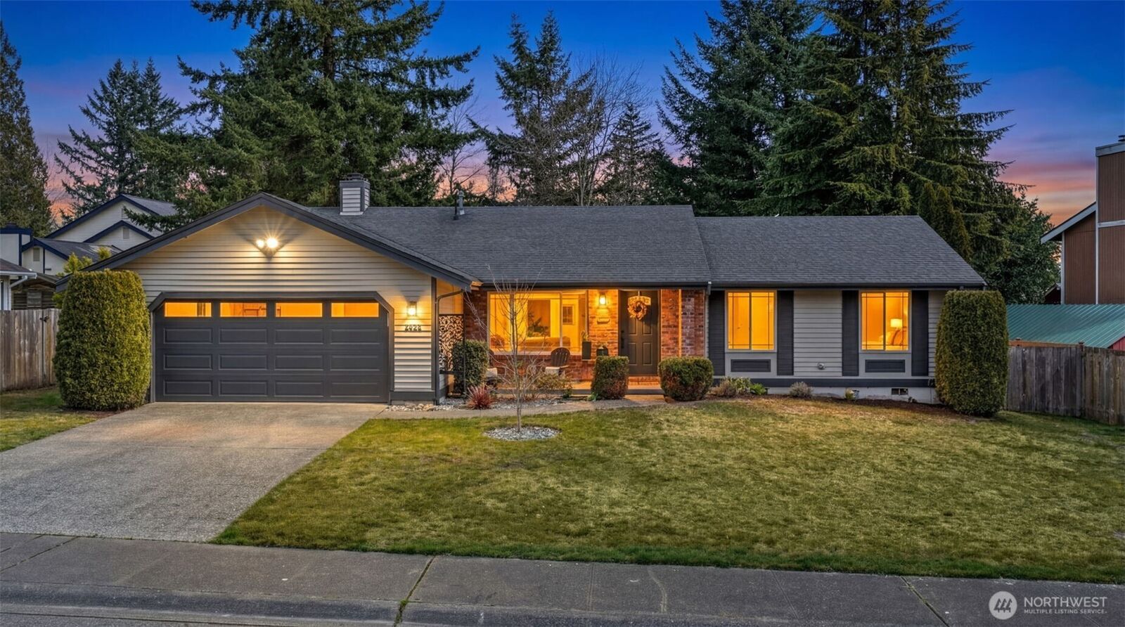Property Photo: 24912 168th Place SE WA 98042